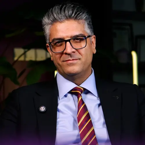 ارشیا دکامی